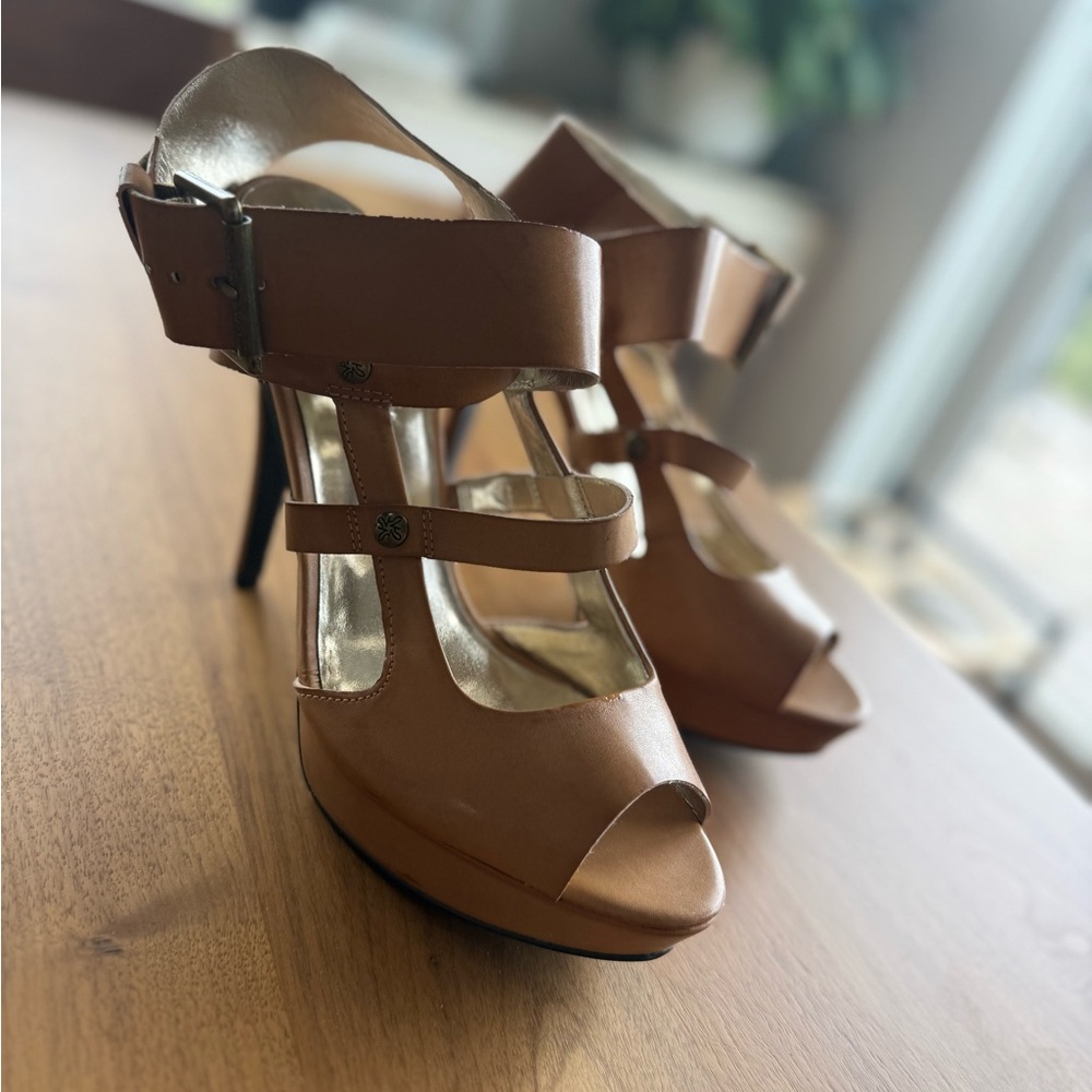 Simply Vera Tan Strappy Women's Heels - Picture 2 of 9
